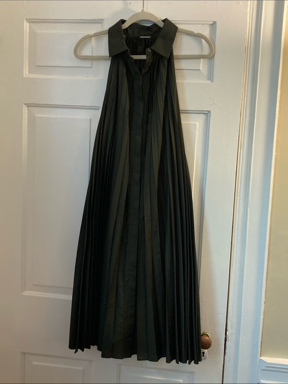 NWOT Elie Tahari Olive Green Pleated Midi Dress Size 6